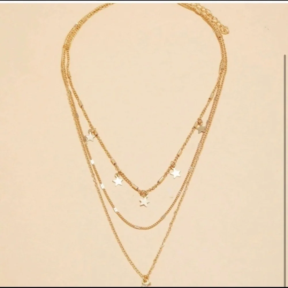 🆕4/$25 Gold Moon Pendant Layered Necklace - Picture 2 of 2